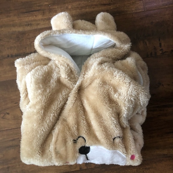 Newborn Khaki Baby Bear Fuzzy Hooded Onesie - Picture 6 of 6